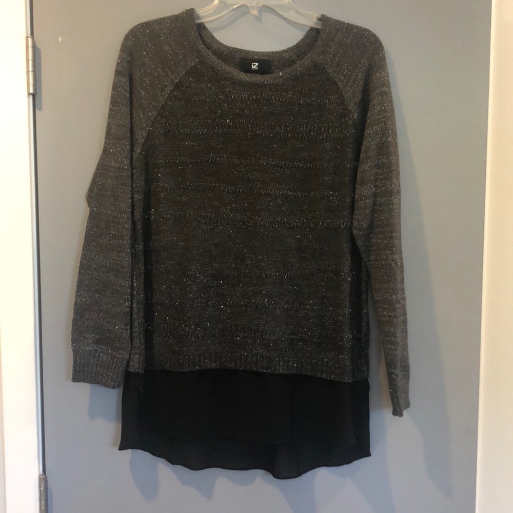 Gray knit long sleeve
